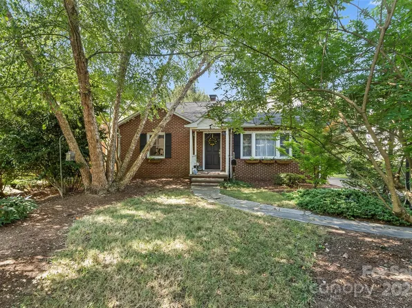 258 Broad St, Marion, NC 28752