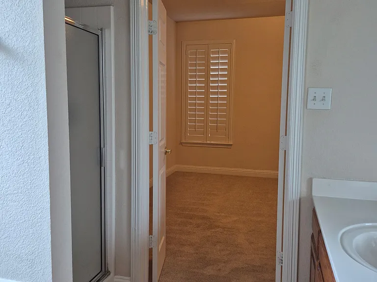 7205 Hogan Dr — Photo 18