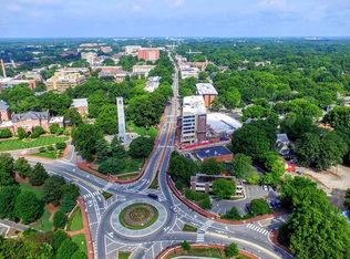 3116 Hillsborough St #204, Raleigh, NC 27607