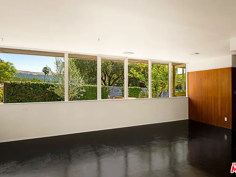 541 Suncourt Ter — Photo 11