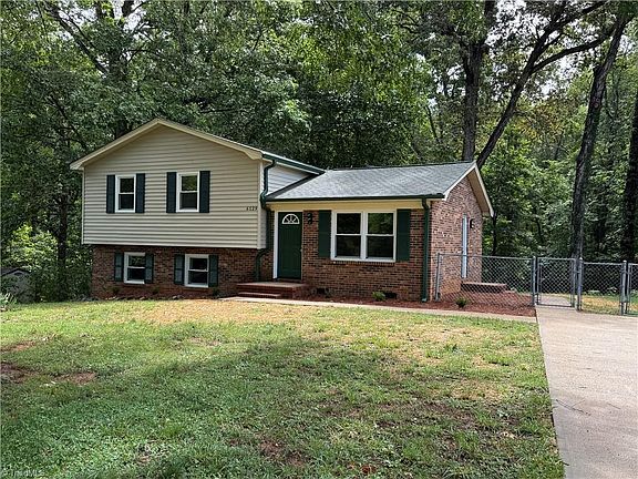 3rd image of 6529 Benson Ln