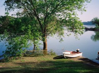 201 Lake Travis Resort Rd, Spicewood, TX 78669