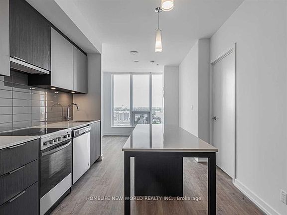 4th image of 203 College St #2505