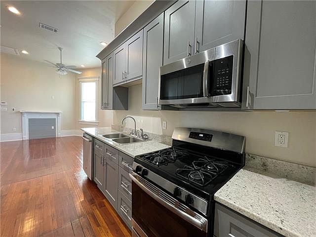 1st image of 2417 General Pershing St APT 3