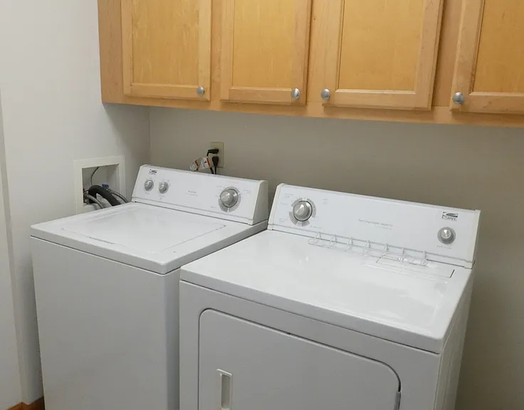 515 Freeman Ave — Photo 7