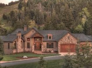 1185 Charles Grv, Colorado Springs, CO 80906