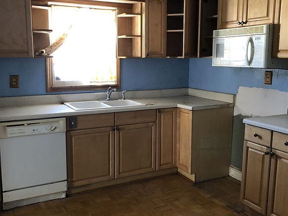 4th image of 38 N Haven Dr