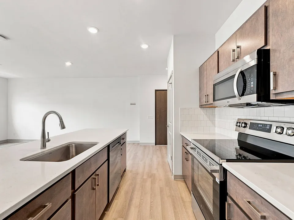 Riverbend Flats Apartments