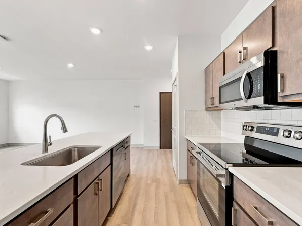 Riverbend Flats Apartments