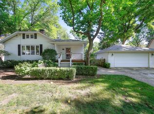 419 W Park Ave, Wheaton, IL 60189