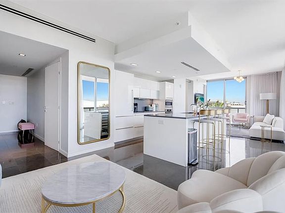 2nd image of 220 21st St APT 502