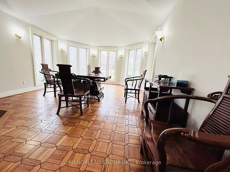 270 Greenbrooke Dr — Photo 13