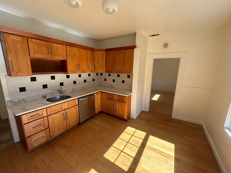 46 Martens Blvd — Photo 4