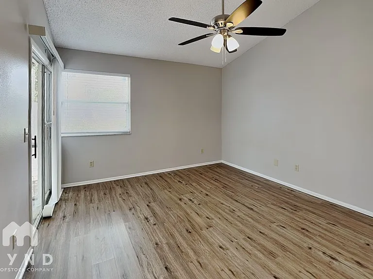 2800 Falling Tree Cir — Photo 9