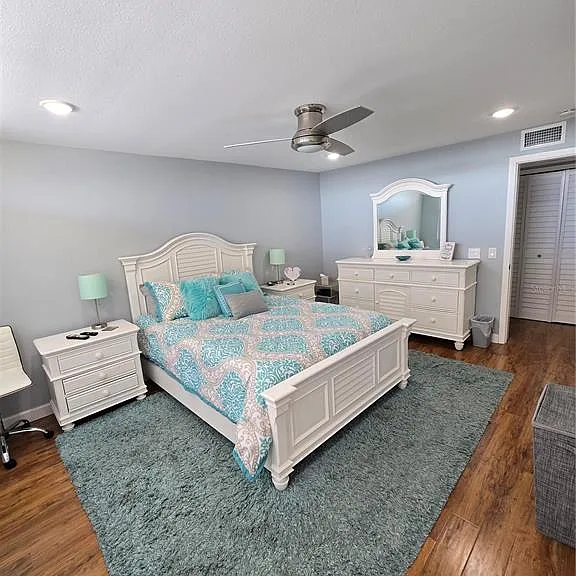 7600 Sun Island Dr S #306 — Photo 11