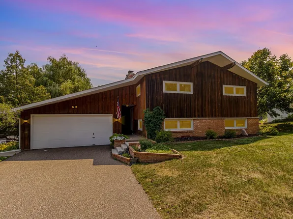 7312 E Franklin Cir, Eden Prairie, MN 55346