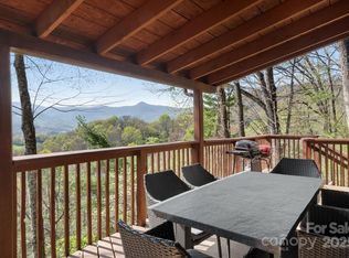 573 Countryside Dr, Waynesville, NC 28785