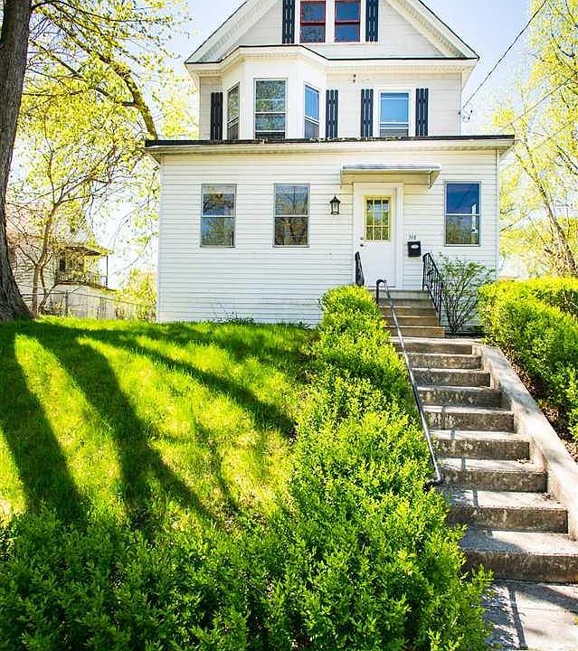 1st image of 118 Woodlawn Ave