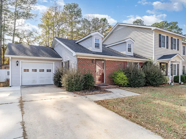 140 Rollingwood Dr, Dunn, NC 28334