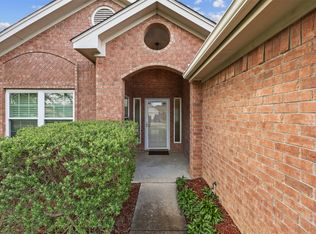 6209 Peach Tree Dr, Midlothian, TX 76065