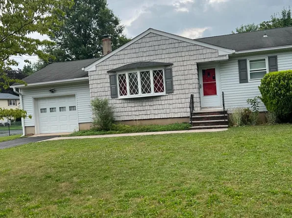 2401 Wade St, Piscataway, NJ 08854