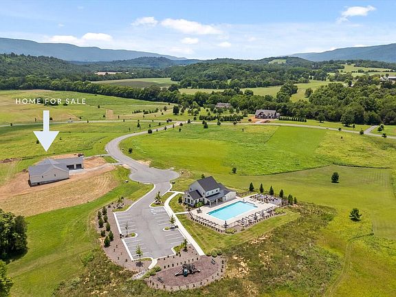 2nd image of 108 Pinnacle Point Ln