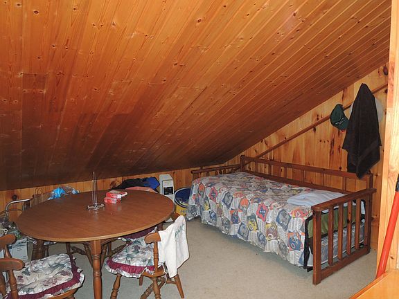 3rd image of 835 Deer Haven Trl