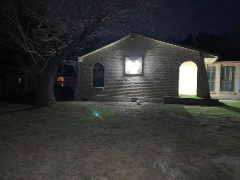 1st image of 6542 Hoofs Ln