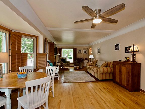4th image of 2606 Edgemont St