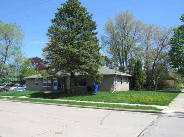 1502 N Locust St, Appleton, WI 54914