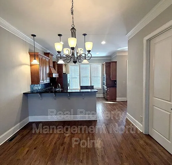 3026 Eltham Pl — Photo 10