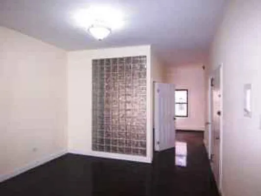 Rented by Rapid Realty | media 15