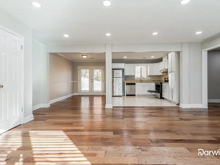 5299 Arrowind Rd — Photo 4