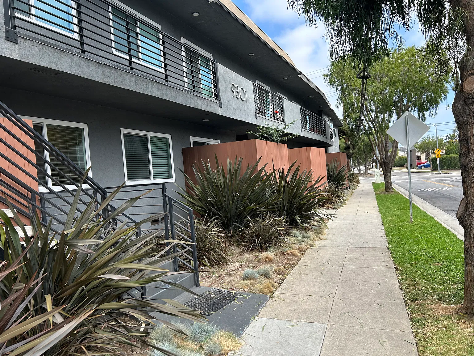 9301 Lucerne Ave — Photo 1