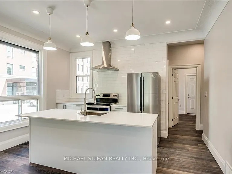 276 Sanford Ave N #1 — Photo 6
