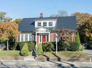 65 County Rd, Barrington, RI 02806