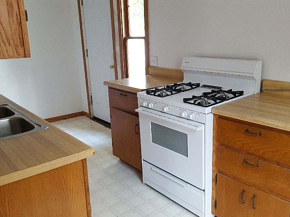 2nd image of 3626 Oliver Ave N