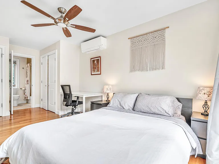 10 Bradbury St #10 — Photo 25