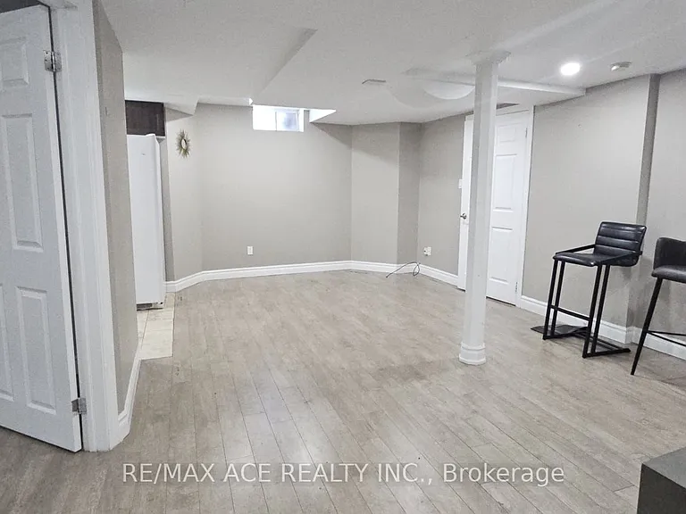 14 Kentview Cres #BASEMENT — Photo 7