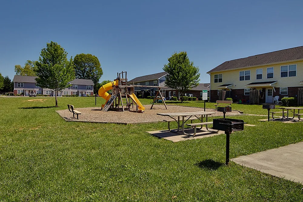 Ridgecrest Apartments — Photo 3