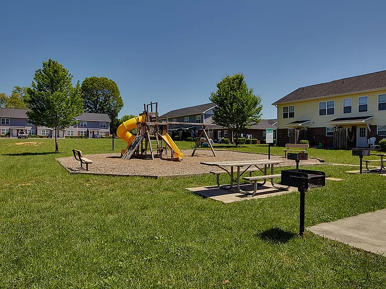 Ridgecrest Apartments — Photo 3