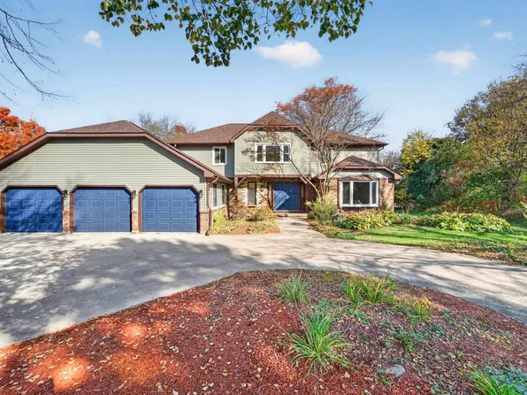 7746 Maas Dr, Verona, WI 53593