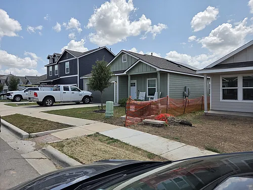 433 Whoopers Loop Photo 1