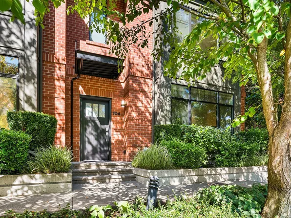 10410 NE 12th St Unit 106, Bellevue, WA 98004