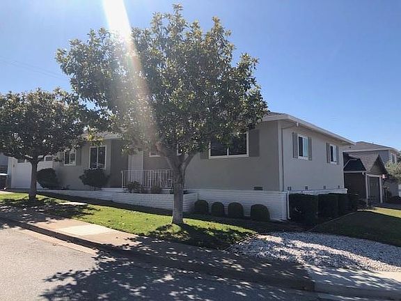 2nd image of 1600 Parkview Dr
