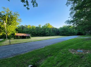 9558 Mount Carmel Rd, Decaturville, TN 38329