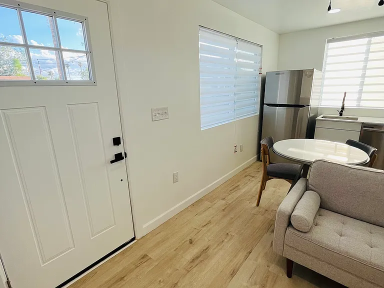 2034 N 18th St #3 — Photo 33
