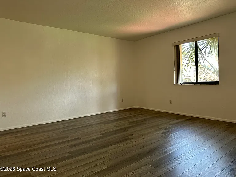 2130 Forest Knoll Dr NE #202 — Photo 9