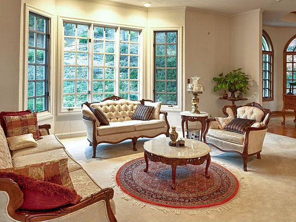 4th image of 21427 Continental Cir