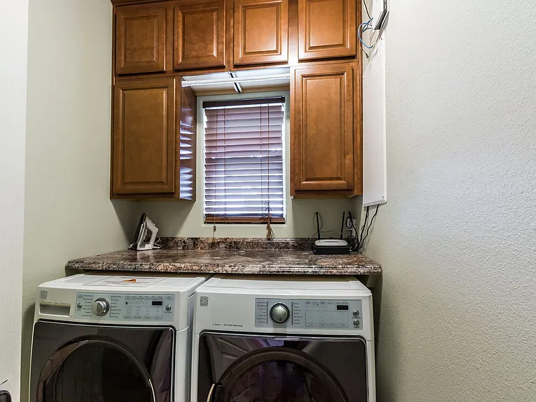 901 W Mary St — Photo 10